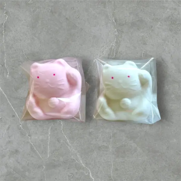 まねき猫マシュマロ 〈苺ジャム〉